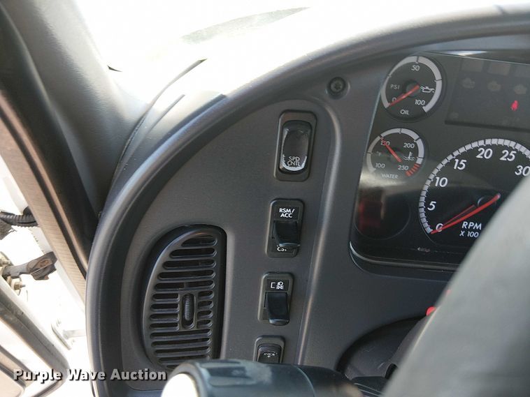 image for item NU9768 2012 Freightliner Business Class M2 utility / service truck