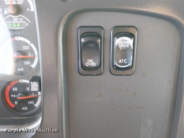 image for item NU9768 2012 Freightliner Business Class M2 utility / service truck