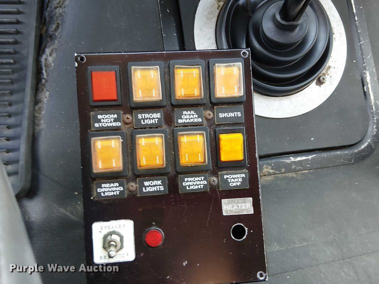 image for item NU9768 2012 Freightliner Business Class M2 utility / service truck