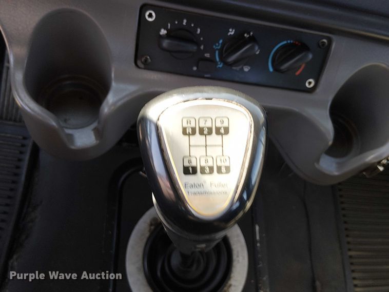 image for item NU9768 2012 Freightliner Business Class M2 utility / service truck