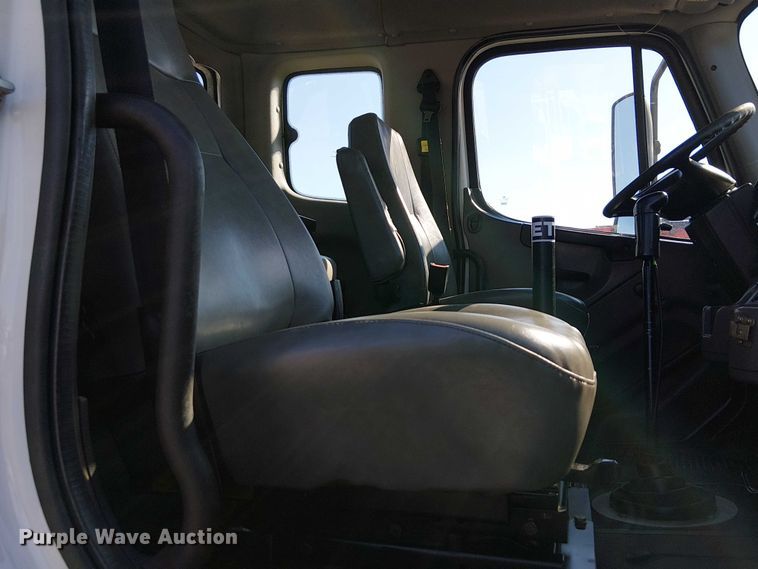 image for item NU9768 2012 Freightliner Business Class M2 utility / service truck