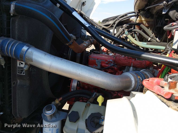 image for item NU9768 2012 Freightliner Business Class M2 utility / service truck