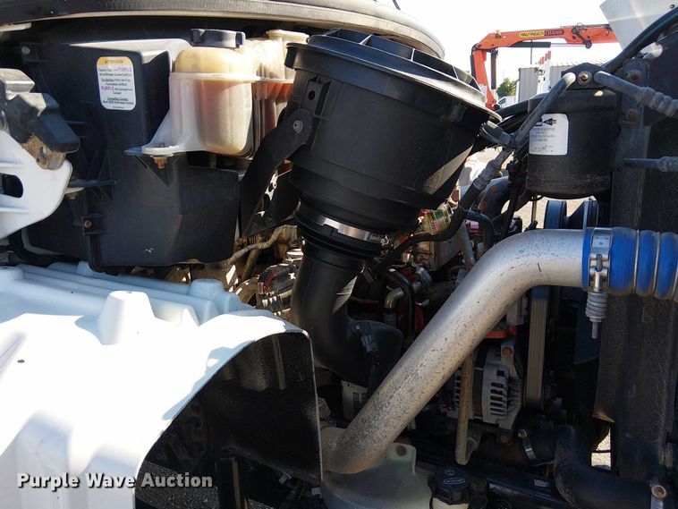 image for item NU9768 2012 Freightliner Business Class M2 utility / service truck