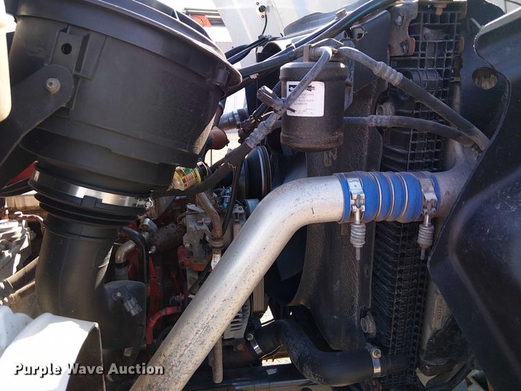 image for item NU9768 2012 Freightliner Business Class M2 utility / service truck