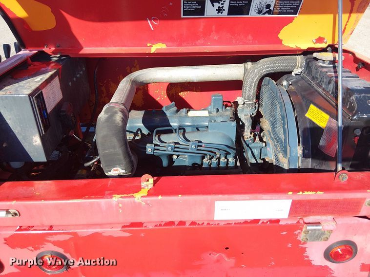 image for item NU9772 2003 Moffett M5500 forklift