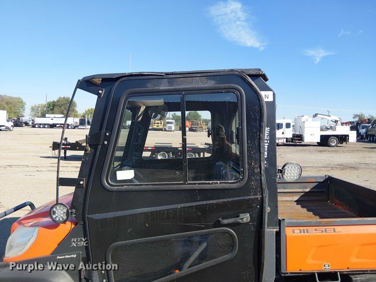 image for item NU9773 2014 Kubota RYV-X900 utility vehicle