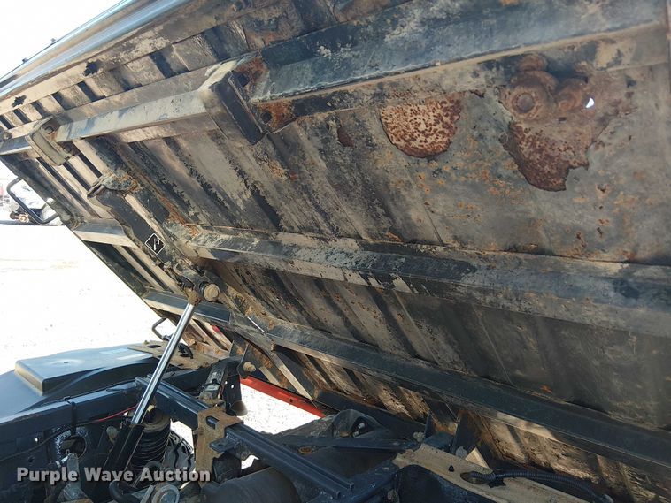 image for item NU9773 2014 Kubota RYV-X900 utility vehicle