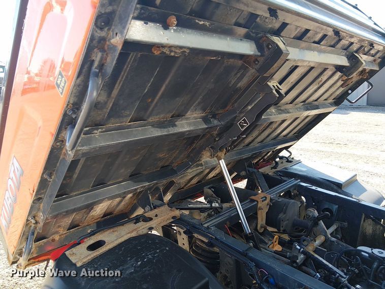 image for item NU9773 2014 Kubota RYV-X900 utility vehicle