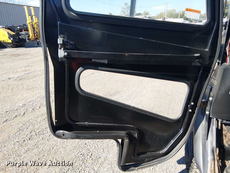 image for item NU9773 2014 Kubota RYV-X900 utility vehicle