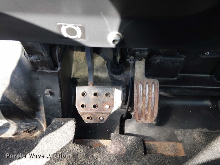 image for item NU9773 2014 Kubota RYV-X900 utility vehicle