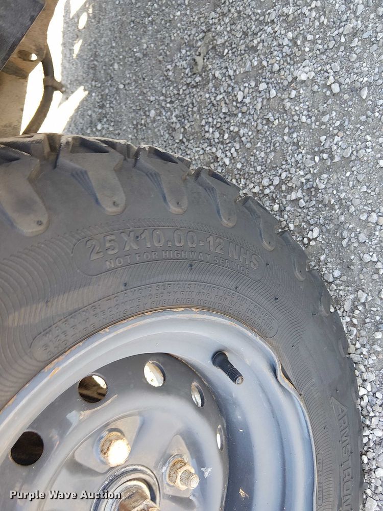 image for item NU9773 2014 Kubota RYV-X900 utility vehicle