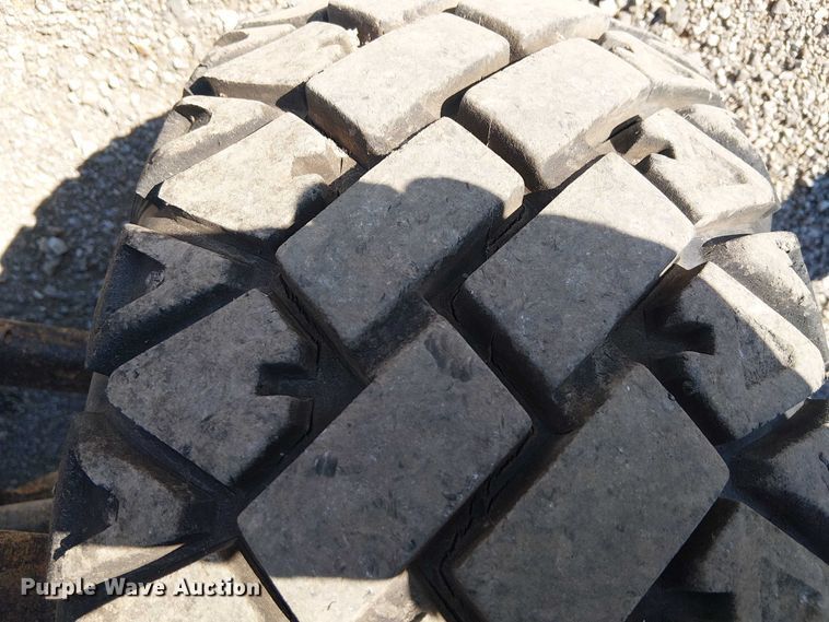 image for item NU9773 2014 Kubota RYV-X900 utility vehicle