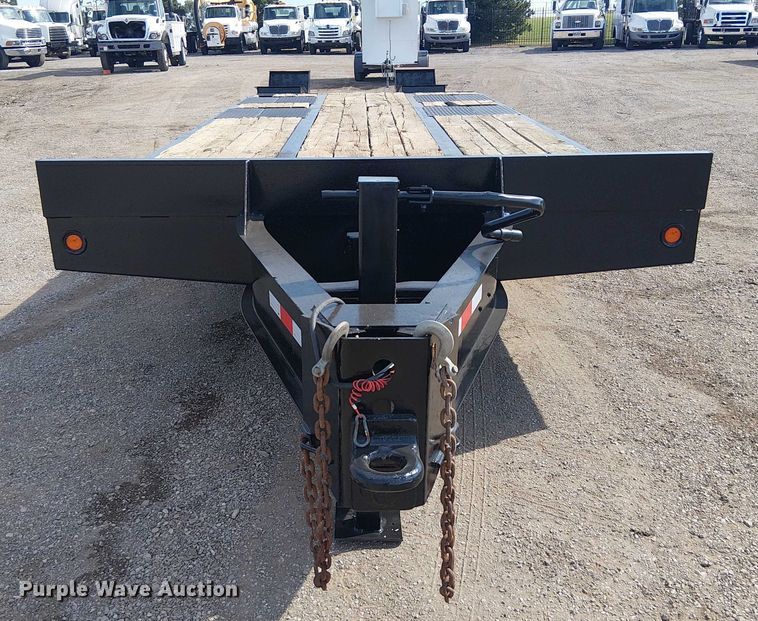 image for item NU9775 2007 Interstate  equipment trailer