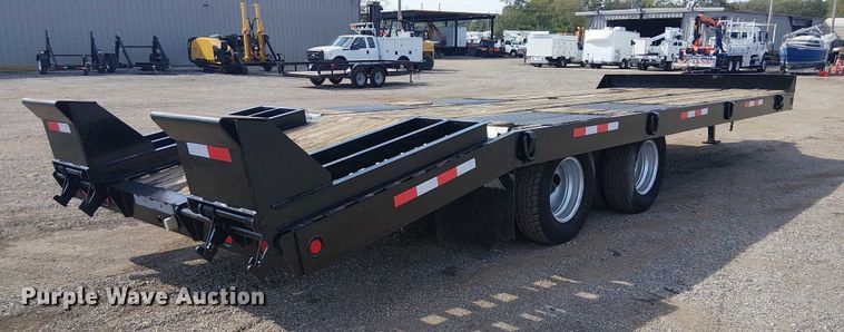 image for item NU9775 2007 Interstate  equipment trailer