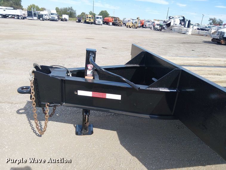 image for item NU9775 2007 Interstate  equipment trailer