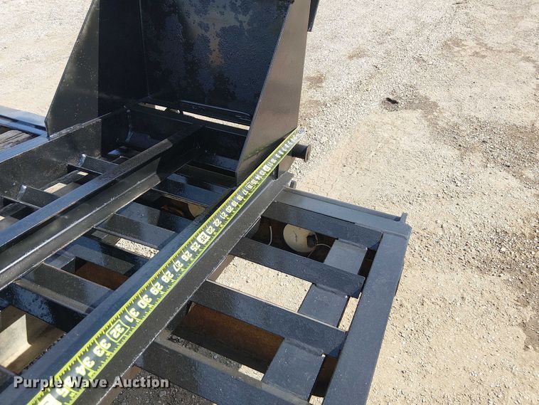 image for item NU9775 2007 Interstate  equipment trailer