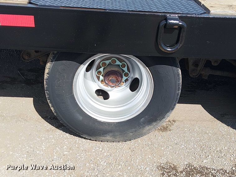 image for item NU9775 2007 Interstate  equipment trailer