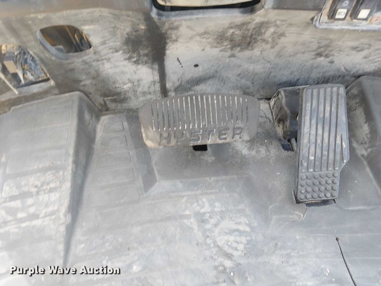 image for item NU9789 2004 Hyster H80XM forklift