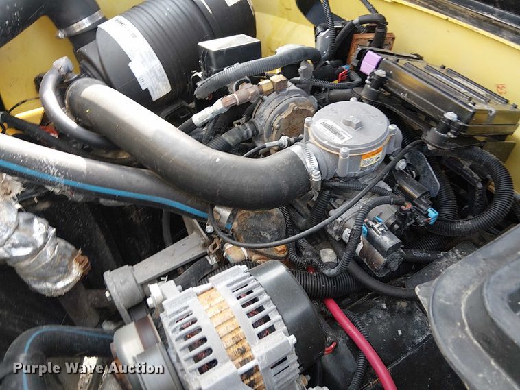 image for item NU9789 2004 Hyster H80XM forklift