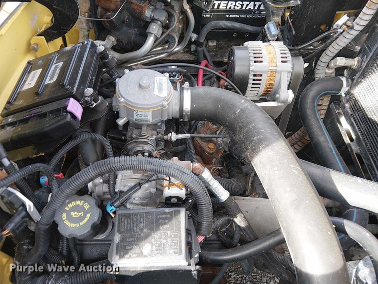 image for item NU9789 2004 Hyster H80XM forklift