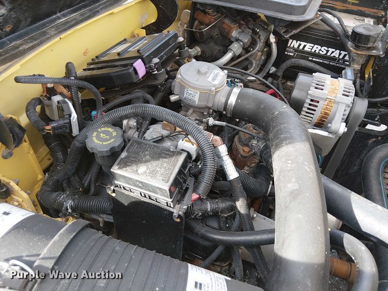 image for item NU9789 2004 Hyster H80XM forklift