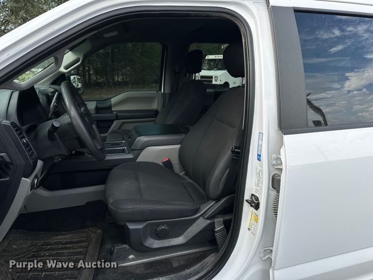 image for item OJ9931 2020 Ford F150 STX SuperCrew pickup truck