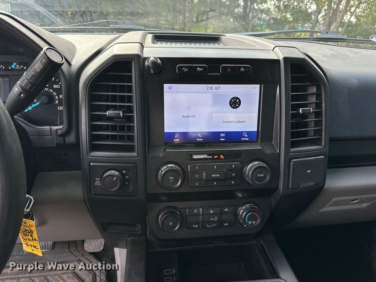 image for item OJ9931 2020 Ford F150 STX SuperCrew pickup truck