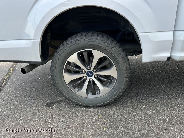 image for item OJ9931 2020 Ford F150 STX SuperCrew pickup truck