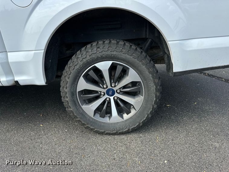 image for item OJ9931 2020 Ford F150 STX SuperCrew pickup truck