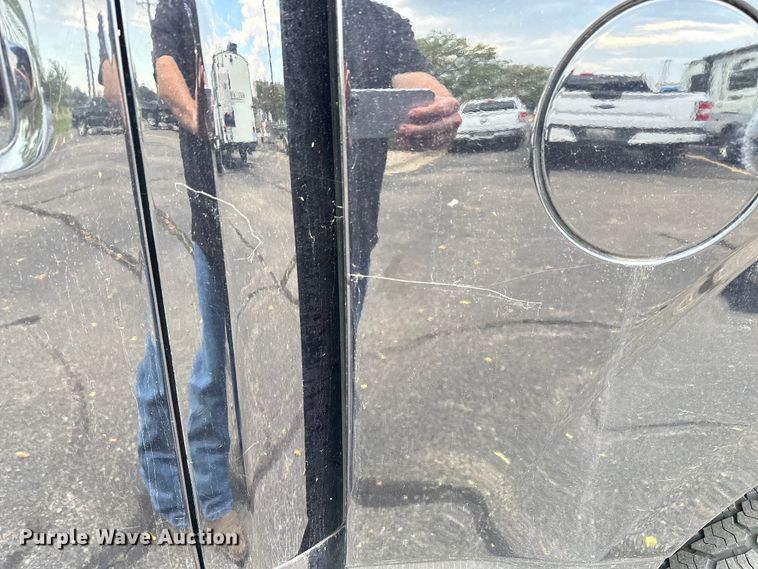 image for item OJ9932 2020 Ford F150 XLT SuperCrew pickup truck