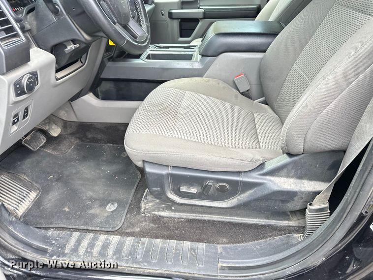 image for item OJ9932 2020 Ford F150 XLT SuperCrew pickup truck