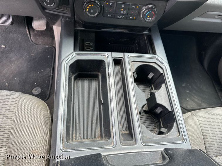 image for item OJ9932 2020 Ford F150 XLT SuperCrew pickup truck