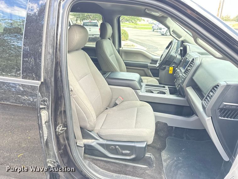 image for item OJ9932 2020 Ford F150 XLT SuperCrew pickup truck