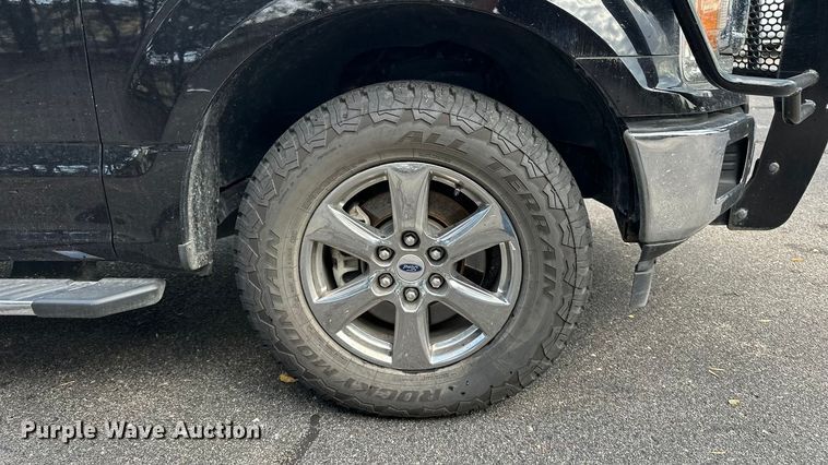 image for item OJ9932 2020 Ford F150 XLT SuperCrew pickup truck