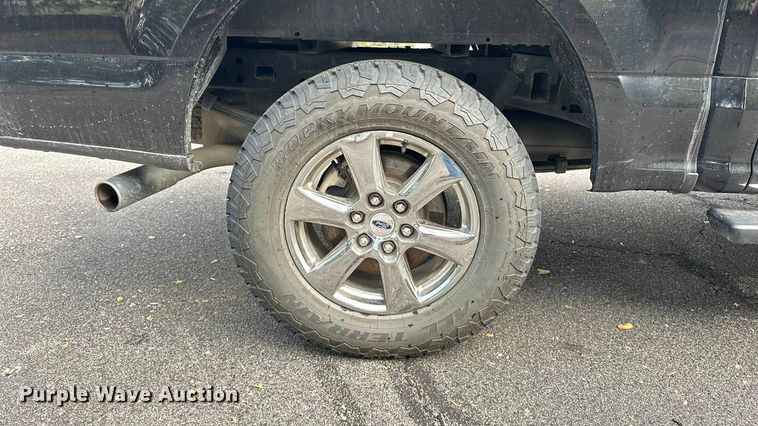 image for item OJ9932 2020 Ford F150 XLT SuperCrew pickup truck