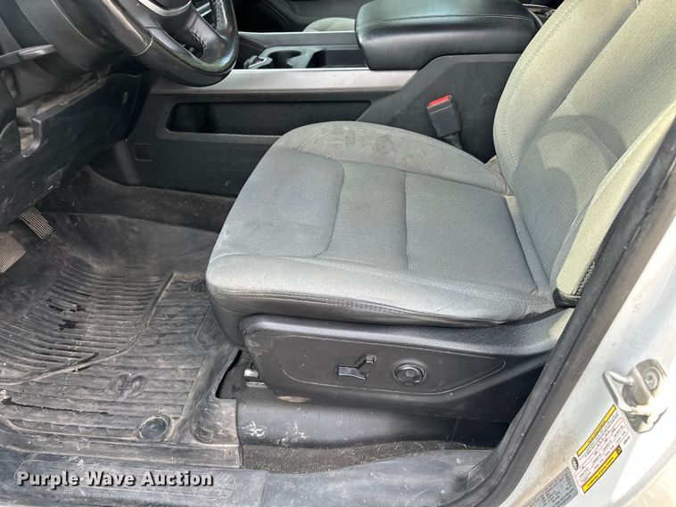 image for item OJ9933 2020 RAM 1500 Big Horn Crew Cab pickup truck