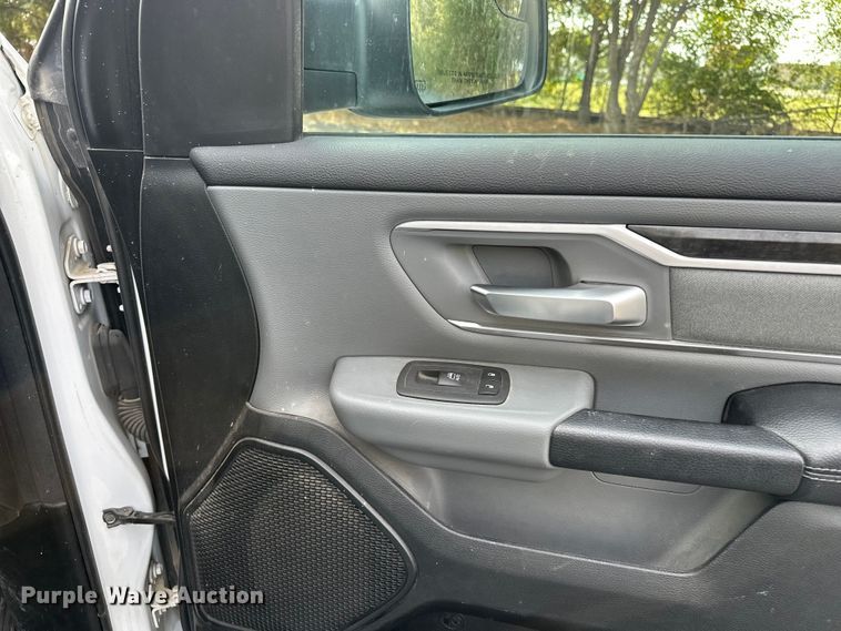 image for item OJ9933 2020 RAM 1500 Big Horn Crew Cab pickup truck