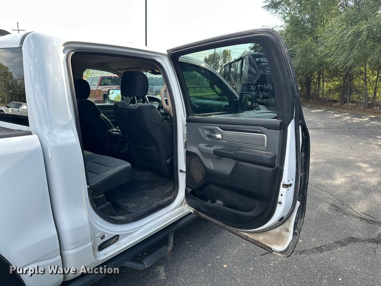 image for item OJ9933 2020 RAM 1500 Big Horn Crew Cab pickup truck