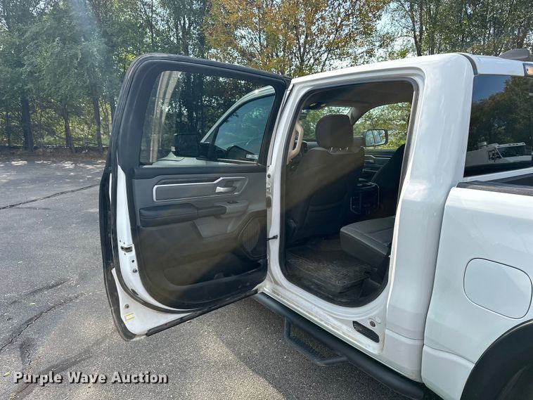 image for item OJ9933 2020 RAM 1500 Big Horn Crew Cab pickup truck