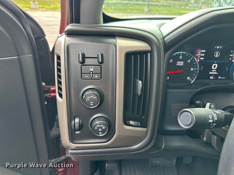 image for item OJ9934 2017 GMC Sierra Denali Crew Cab pickup truck