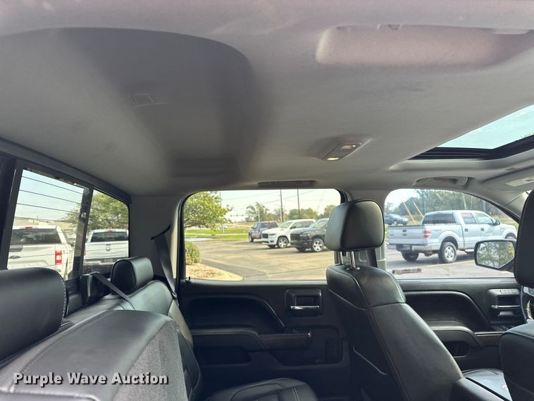 image for item OJ9934 2017 GMC Sierra Denali Crew Cab pickup truck