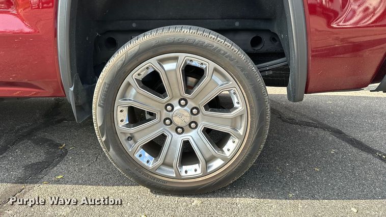 image for item OJ9934 2017 GMC Sierra Denali Crew Cab pickup truck