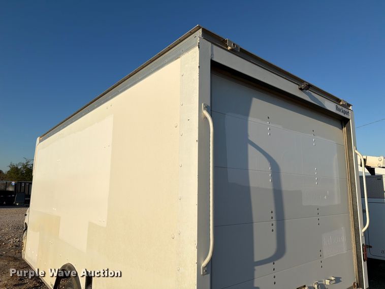 image for item YA1039 2022 Ford E350 Super Duty delivery van