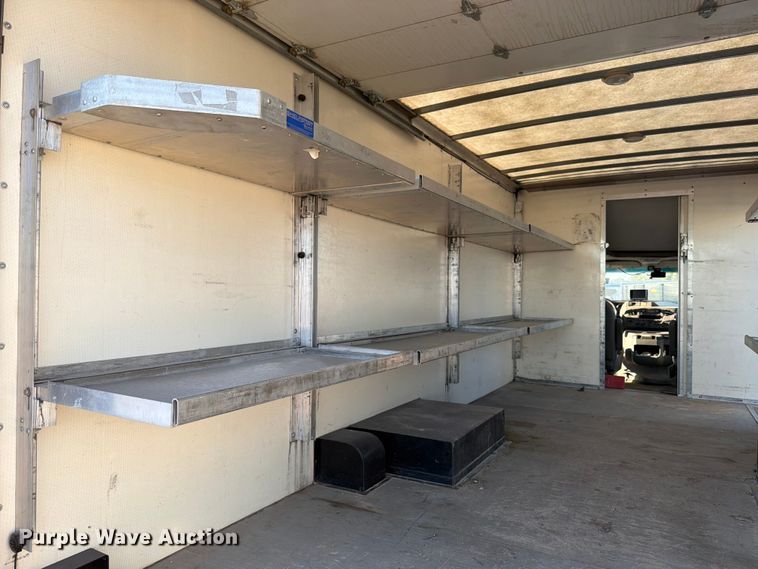 image for item YA1039 2022 Ford E350 Super Duty delivery van