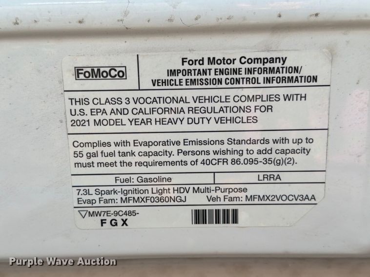 image for item YA1039 2022 Ford E350 Super Duty delivery van