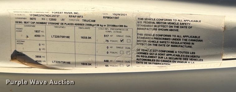 image for item YA1039 2022 Ford E350 Super Duty delivery van