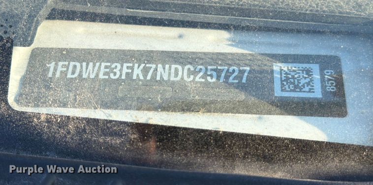 image for item YA1039 2022 Ford E350 Super Duty delivery van