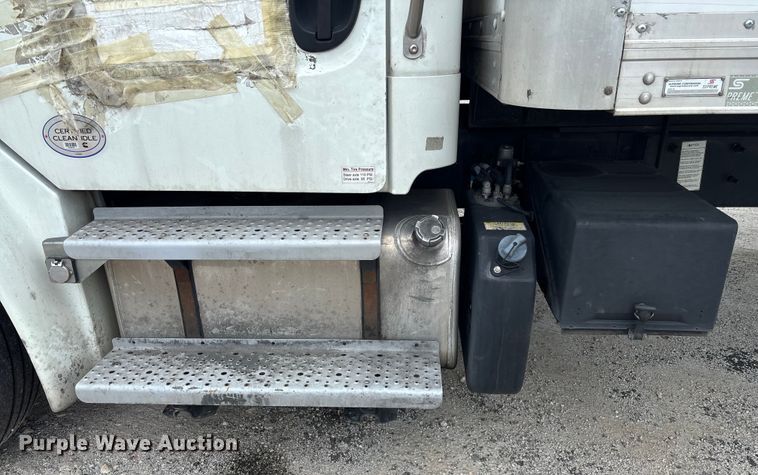 image for item YA1044 2018 Freightliner Business Class M2  box truck