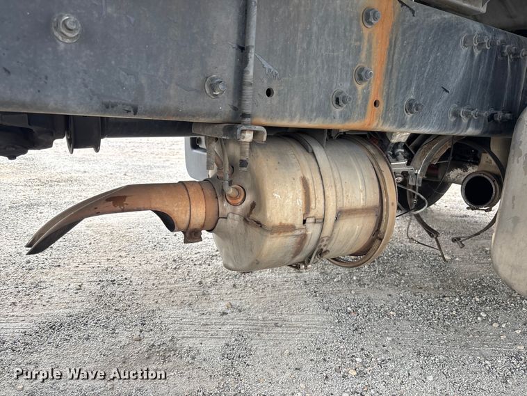 image for item YA1044 2018 Freightliner Business Class M2  box truck