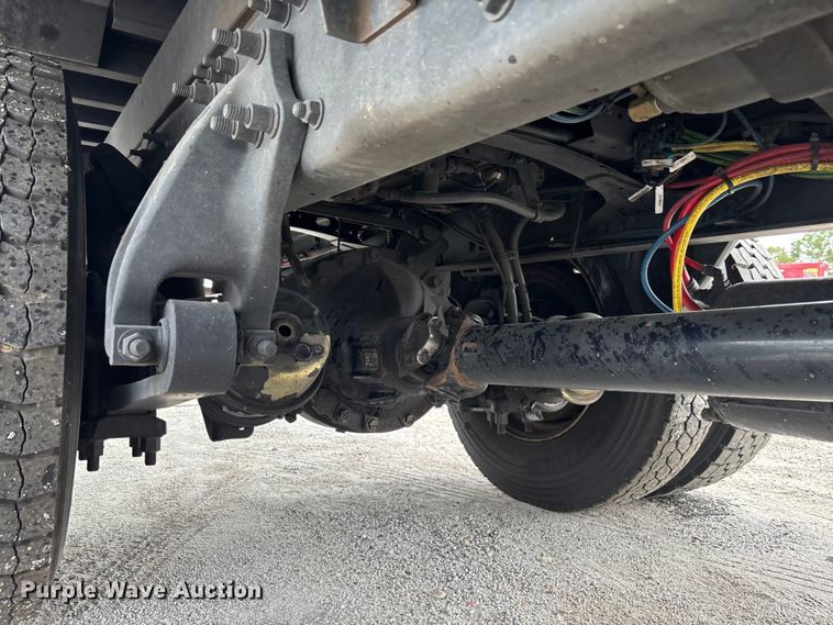 image for item YA1044 2018 Freightliner Business Class M2  box truck